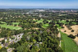 25 Stowe Lane, Menlo Park, CA 94025