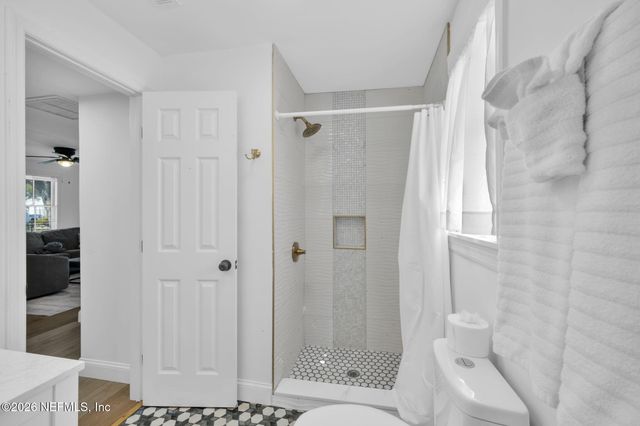 1002 1ST Avenue S, Jacksonville Beach, FL 32250