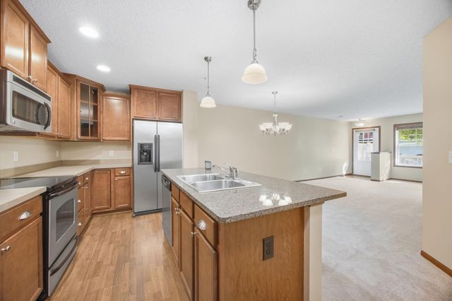 15562 60th Avenue N, Plymouth, MN 55446