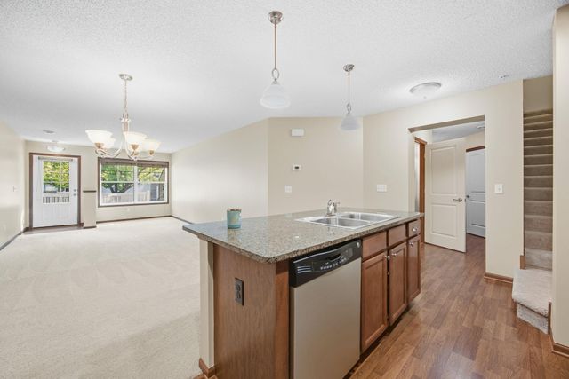 15562 60th Avenue N, Plymouth, MN 55446