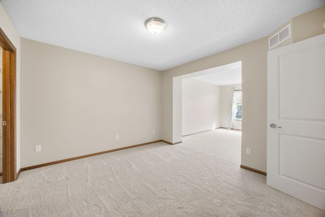 15562 60th Avenue N, Plymouth, MN 55446