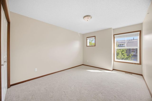 15562 60th Avenue N, Plymouth, MN 55446