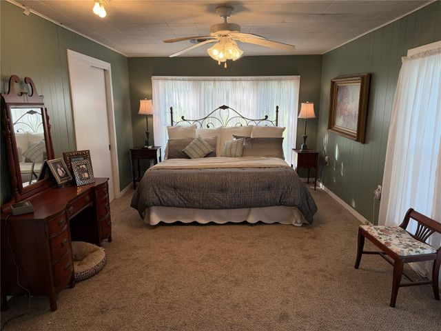 215 County Road 233, Hallettsville, TX 77964
