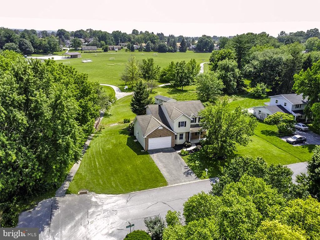 105 MARGATE RD, York, PA 17408