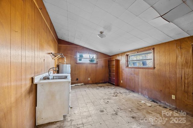 228 Grove Street, Brevard, NC 28712