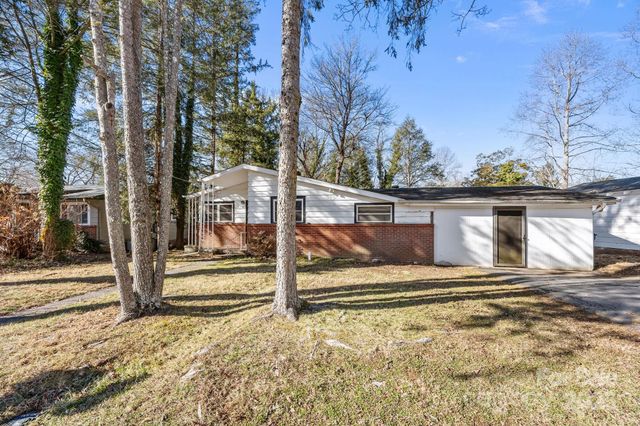 228 Grove Street, Brevard, NC 28712