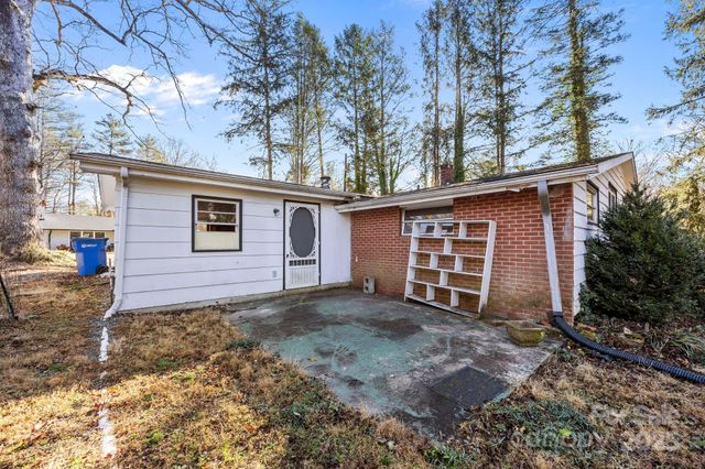 228 Grove Street, Brevard, NC 28712