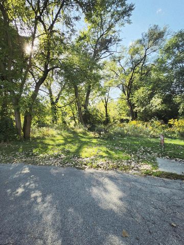 756 Franklin Street, Valparaiso, IN 46383