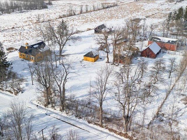 8839 Petz Road, Imlay City, MI 48444