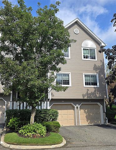 99 Eagle Ridge Way, Nanuet, NY 10954