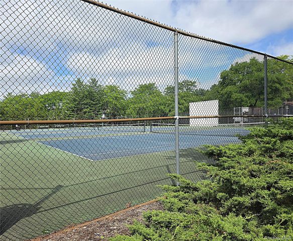 99 Eagle Ridge Way, Nanuet, NY 10954