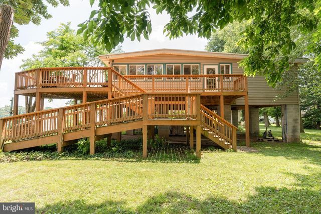 57 BEECH ISLAND, Middletown, PA 17057