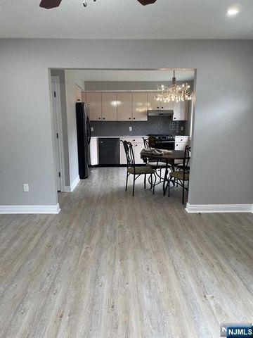 30 Livi Court, Elmwood Park, NJ 07407