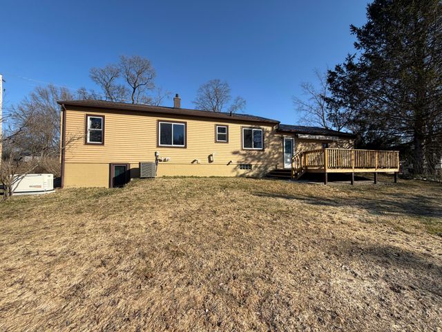 8949 Stadium Drive, Kalamazoo, MI 49009