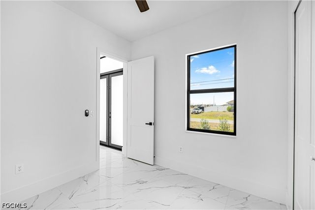 1633 NW 31st PL, Cape Coral, FL 33993