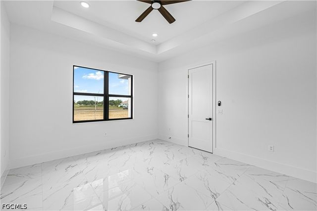 1633 NW 31st PL, Cape Coral, FL 33993