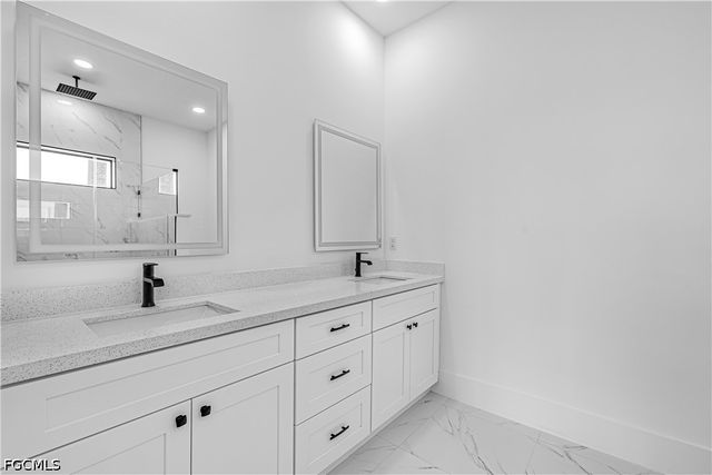 1633 NW 31st PL, Cape Coral, FL 33993