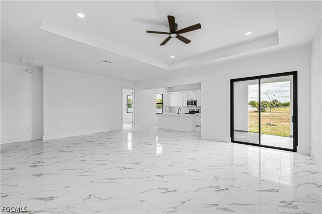 1633 NW 31st PL, Cape Coral, FL 33993