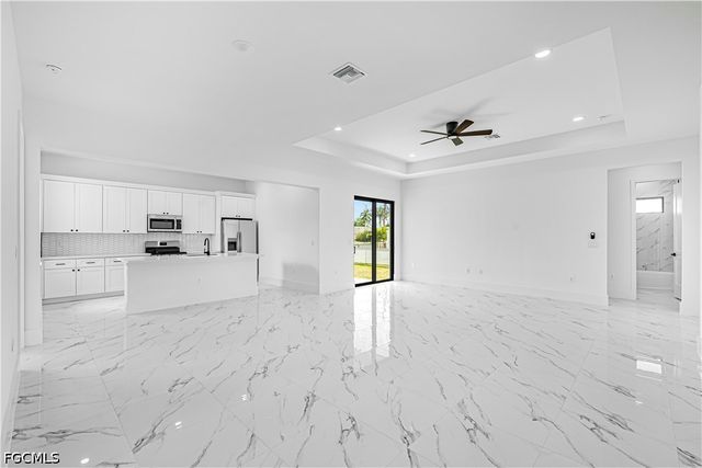 1633 NW 31st PL, Cape Coral, FL 33993