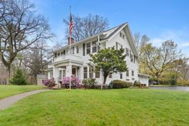 200 N Marquette Trail, Michigan City, IN 46360