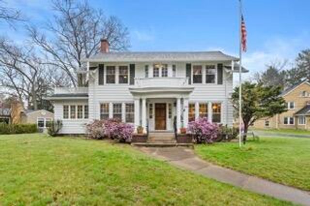 200 N Marquette Trail, Michigan City, IN 46360