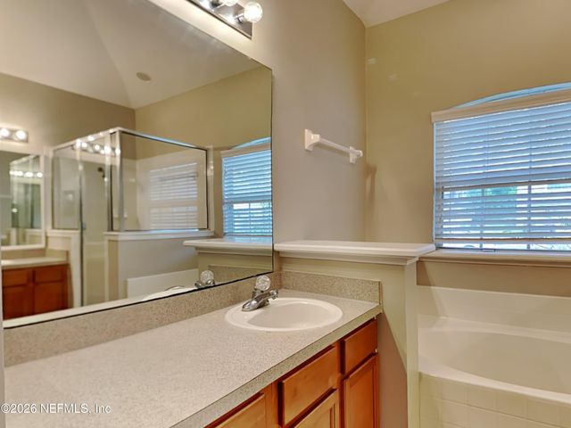 10136 LANCASHIRE Drive, Jacksonville, FL 32219