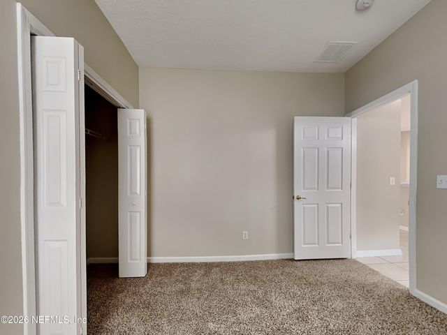 10136 LANCASHIRE Drive, Jacksonville, FL 32219