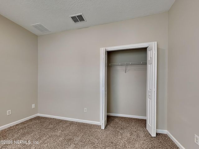 10136 LANCASHIRE Drive, Jacksonville, FL 32219