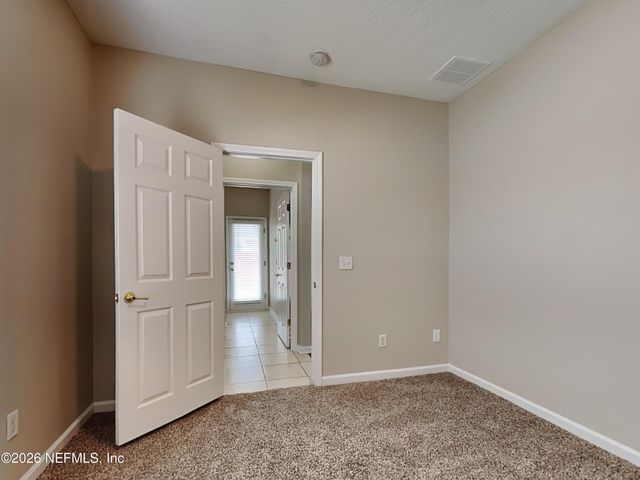 10136 LANCASHIRE Drive, Jacksonville, FL 32219