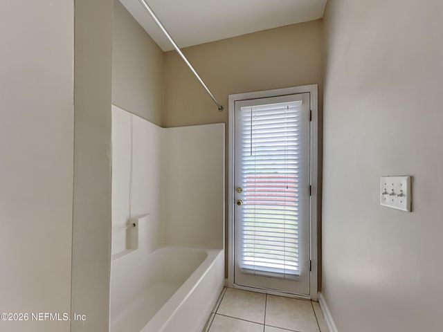 10136 LANCASHIRE Drive, Jacksonville, FL 32219