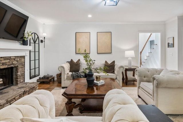 523 Summer Terrace, Woodstock, GA 30189