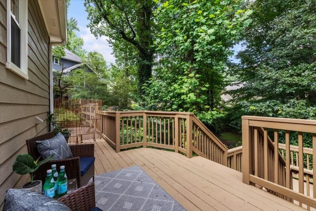 523 Summer Terrace, Woodstock, GA 30189