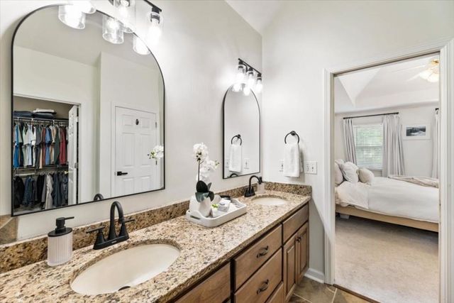 523 Summer Terrace, Woodstock, GA 30189
