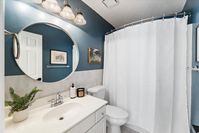 523 Summer Terrace, Woodstock, GA 30189
