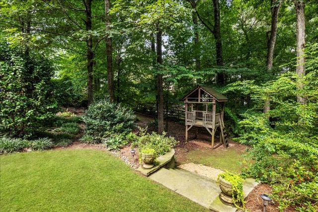523 Summer Terrace, Woodstock, GA 30189
