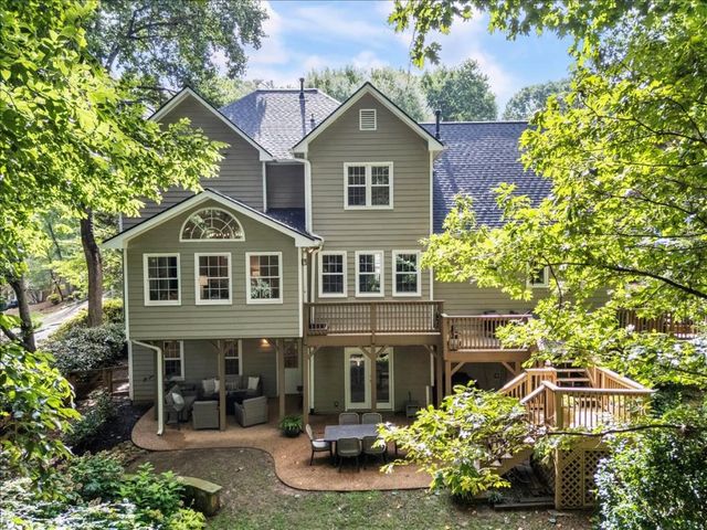 523 Summer Terrace, Woodstock, GA 30189
