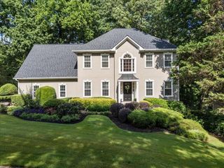 523 Summer Terrace, Woodstock, GA 30189