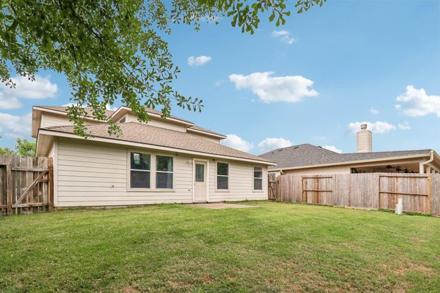 15639 Forest Creek Farms Drive, Cypress, TX 77429