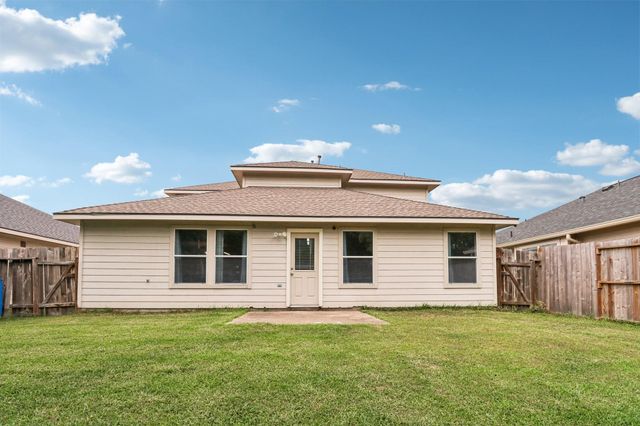 15639 Forest Creek Farms Drive, Cypress, TX 77429