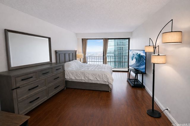 700 Richards Street 2302, Honolulu, HI 96813