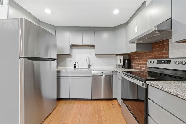 321 Plantation St 300, Worcester, MA 01604