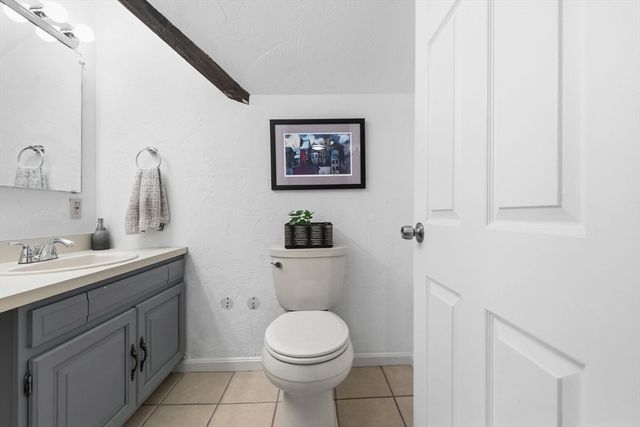 321 Plantation St 300, Worcester, MA 01604