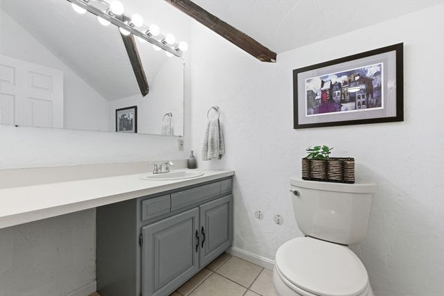 321 Plantation St 300, Worcester, MA 01604