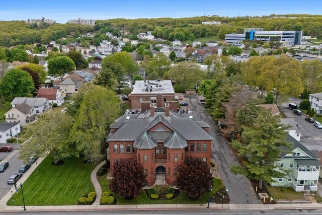321 Plantation St 300, Worcester, MA 01604
