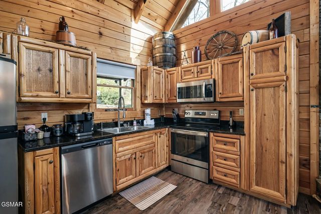 2029 Settlers Ridge Way, Sevierville, TN 37876