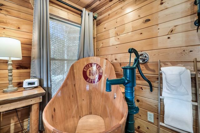 2029 Settlers Ridge Way, Sevierville, TN 37876