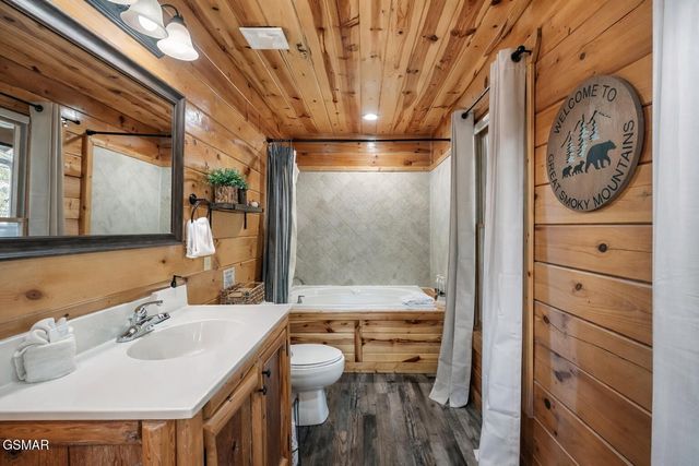 2029 Settlers Ridge Way, Sevierville, TN 37876