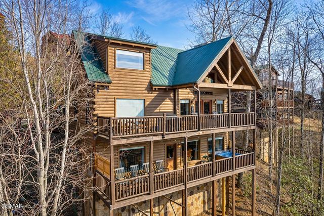 2029 Settlers Ridge Way, Sevierville, TN 37876