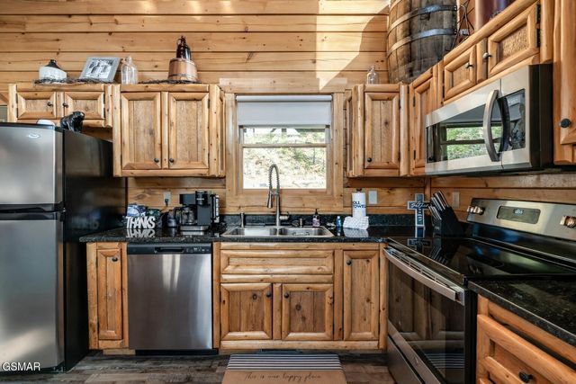 2029 Settlers Ridge Way, Sevierville, TN 37876