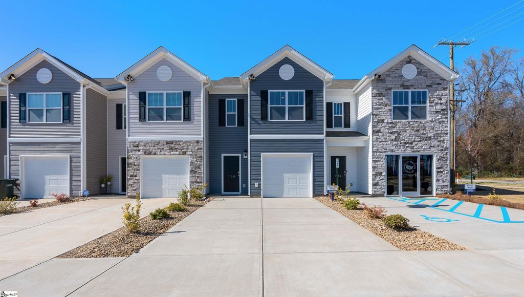 708 Embark Circle, Greer, SC 29651